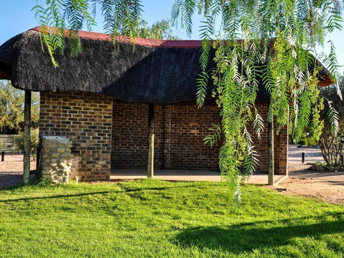 Die Dam - Transkalahari End Resort Gobabis Εξωτερικό φωτογραφία